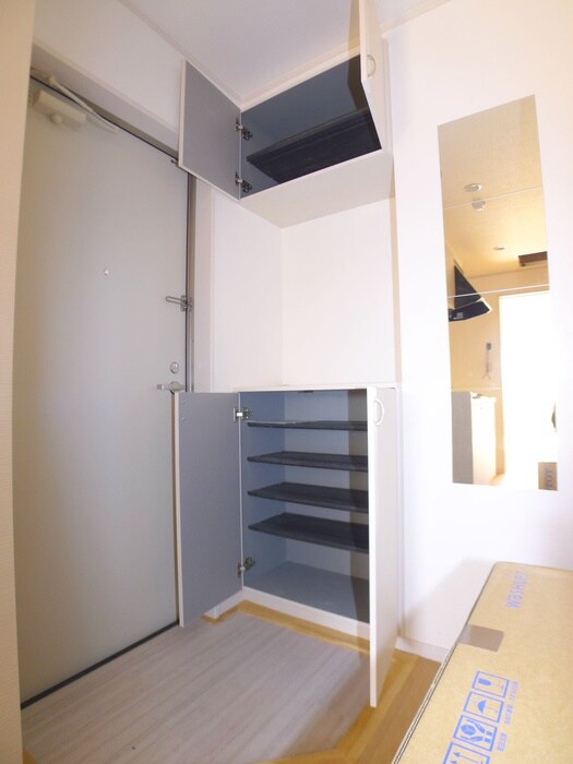 物件内観写真13　(靴箱)