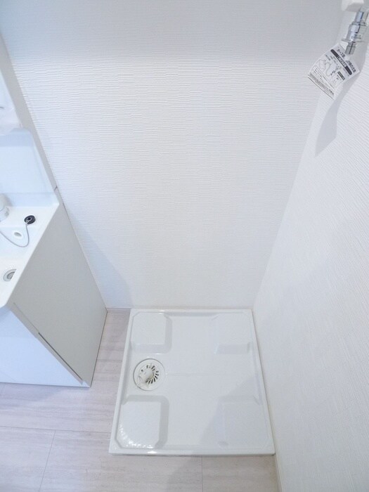 物件内観写真18　(洗濯機置場)