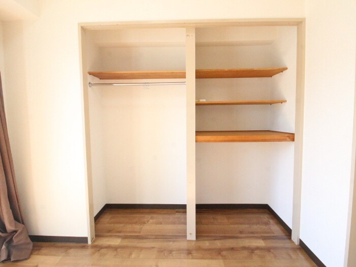 物件内観写真11　(収納)