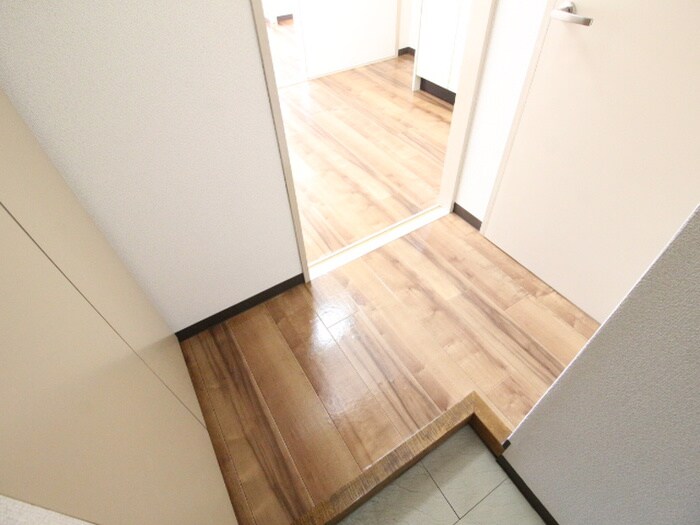 物件内観写真21　(廊下)