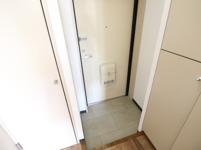物件内観写真22　(玄関)