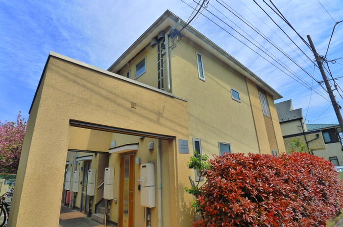 物件外観写真4　(エントランス部分)