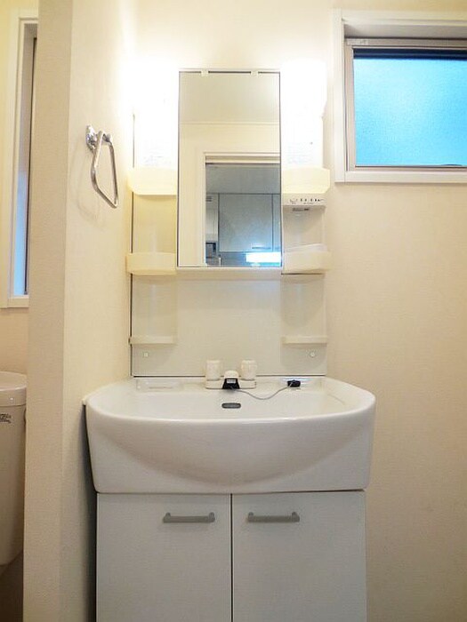 物件内観写真13　(洗面)