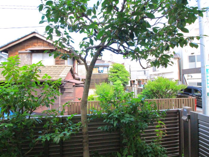 物件内観写真22　(室内からの展望)