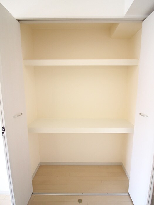 物件内観写真10　(収納)