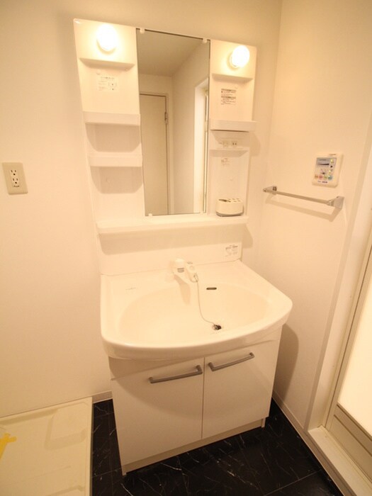 物件内観写真14　(洗面)