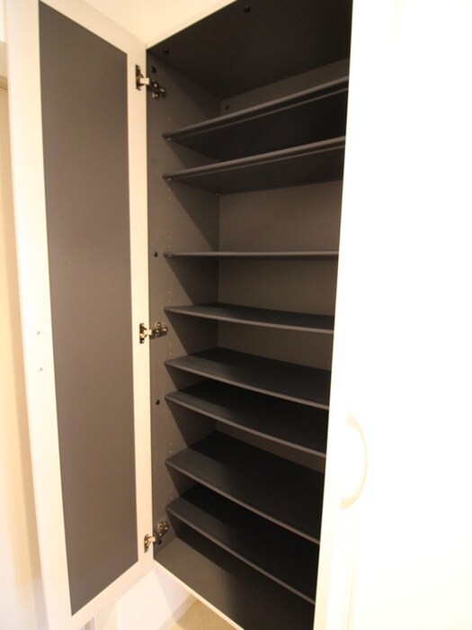 物件内観写真18　(靴箱)