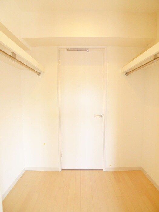 物件内観写真18　(収納)