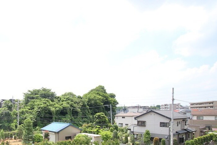 物件内観写真22　(室内からの展望)