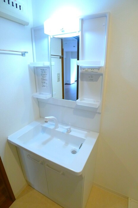 物件内観写真12　(洗面)