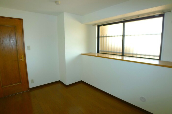 物件内観写真17　(室内からの展望)