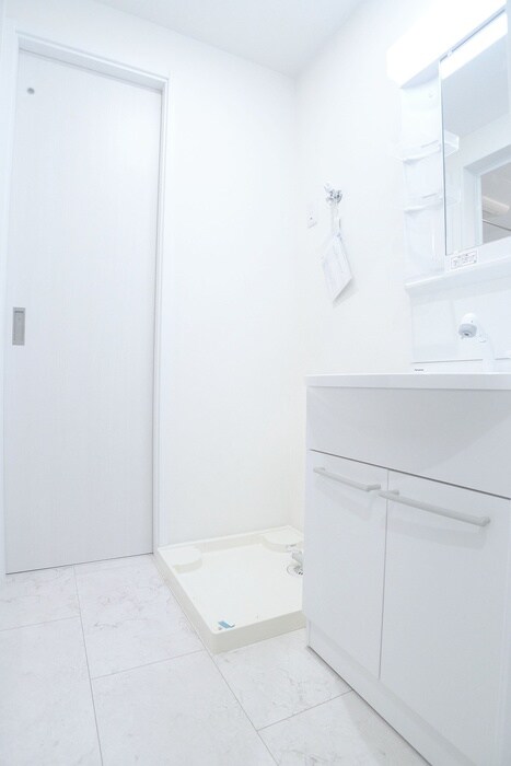 物件内観写真14　(洗濯機置場)