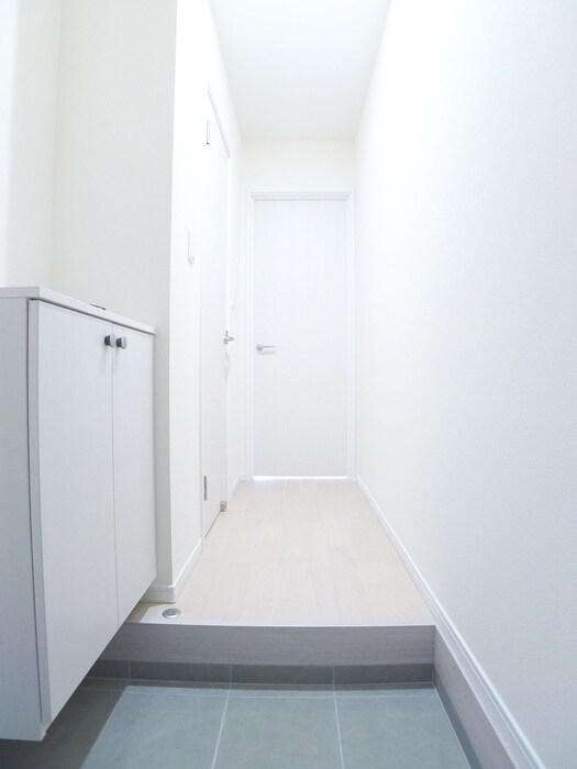 物件内観写真17　(玄関)