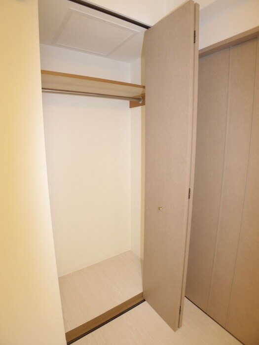 物件内観写真10　(収納)