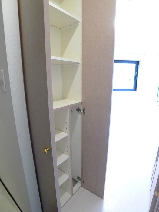 物件内観写真16　(靴箱)