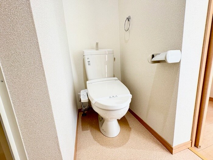 物件内観写真11　(トイレ)