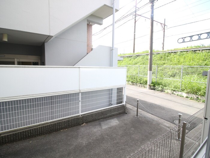 物件内観写真14　(室内からの展望)