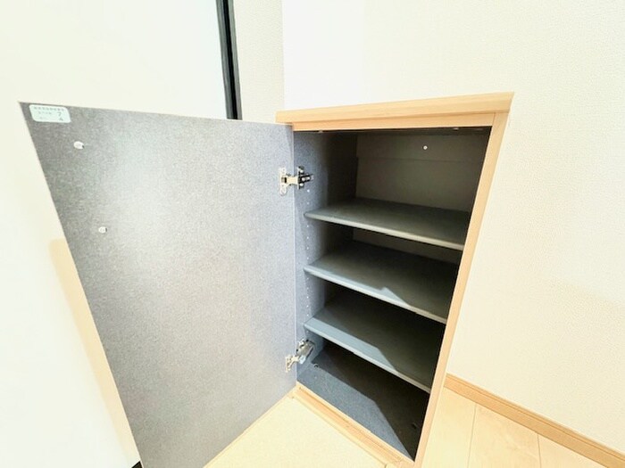 物件内観写真17　(靴箱)