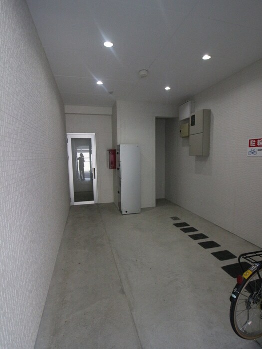 物件外観写真5　(駐輪場)