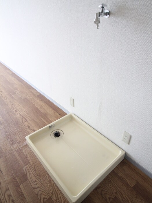 物件内観写真20　(洗濯機置場)