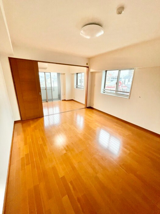 物件内観写真8　(居室)