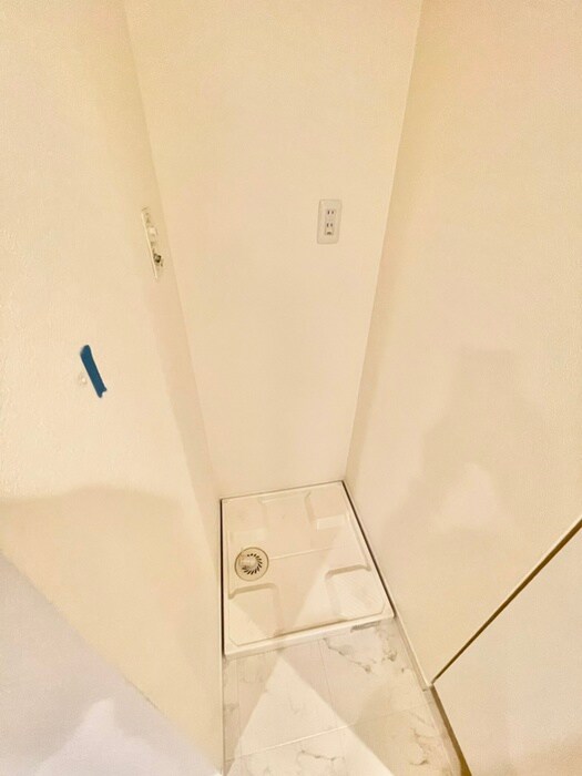 物件内観写真14　(洗濯機置場)