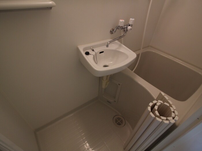 物件内観写真12　(バス／シャワールーム等)