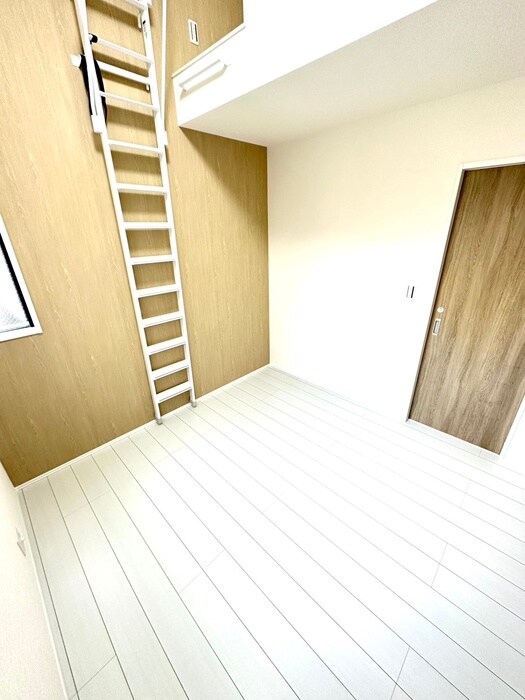 物件内観写真8　(居室)