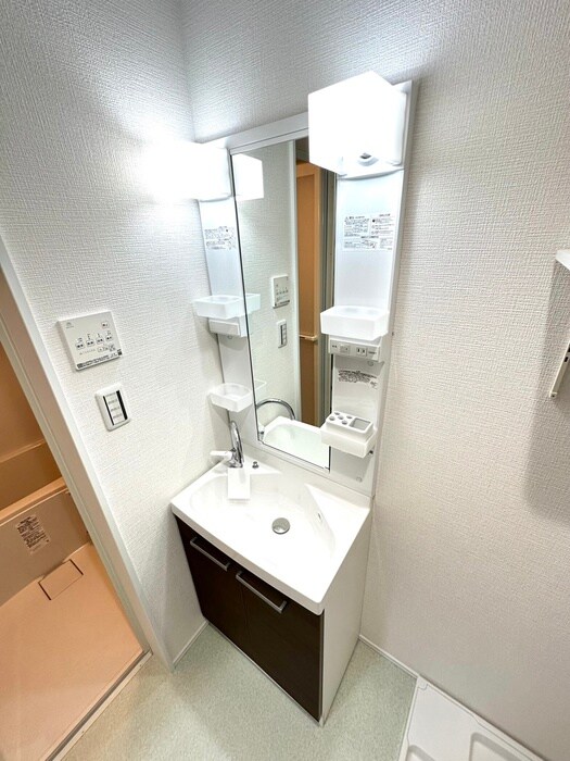 物件内観写真13　(洗面)