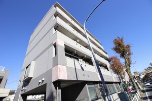 ガーデンサワ外観写真