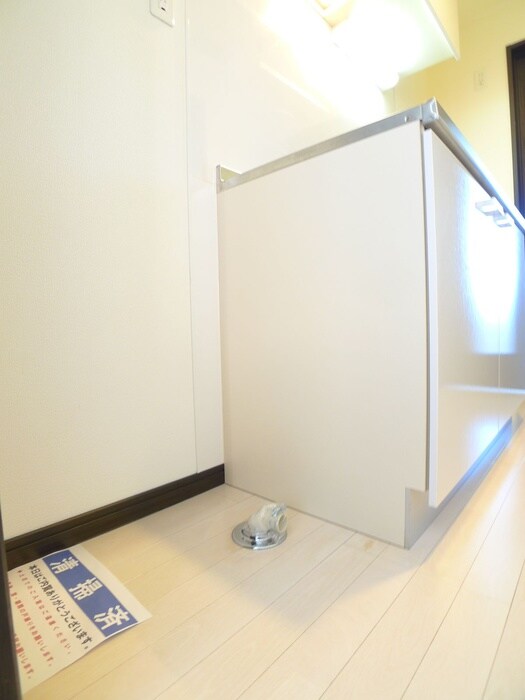 物件内観写真17　(洗濯機置場)