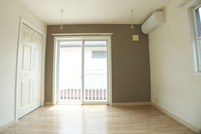 物件内観写真10　(居室)