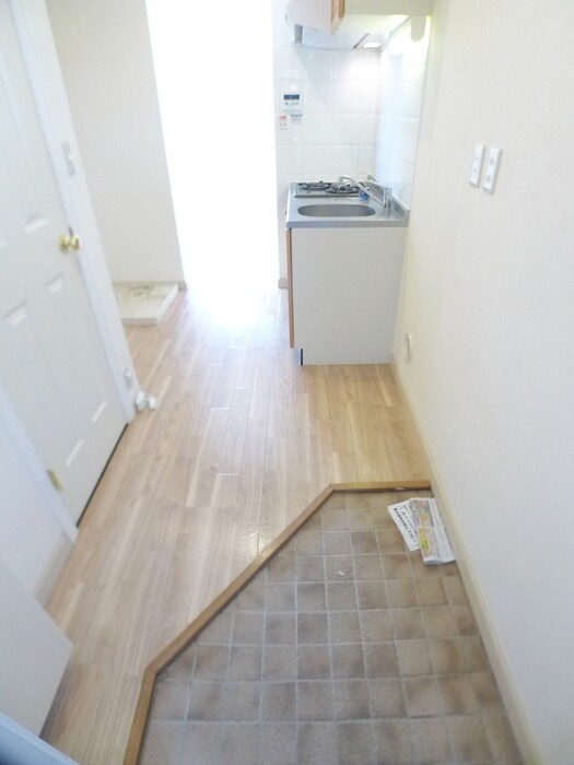 物件内観写真17　(玄関)