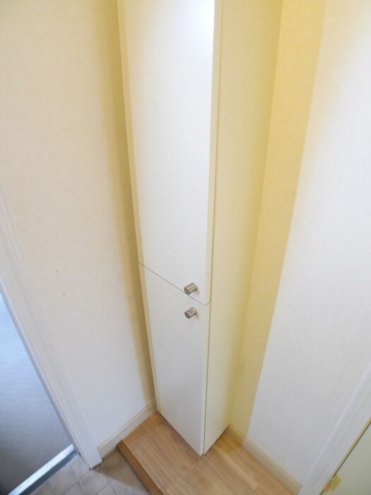 物件内観写真18　(靴箱)