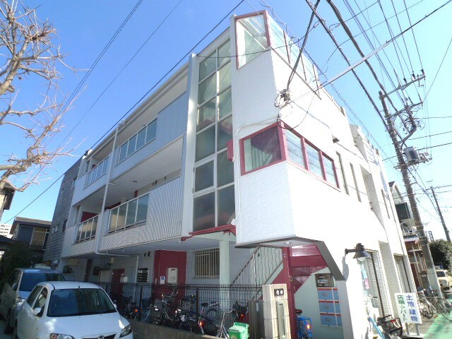 物件外観写真2　(エントランス部分)