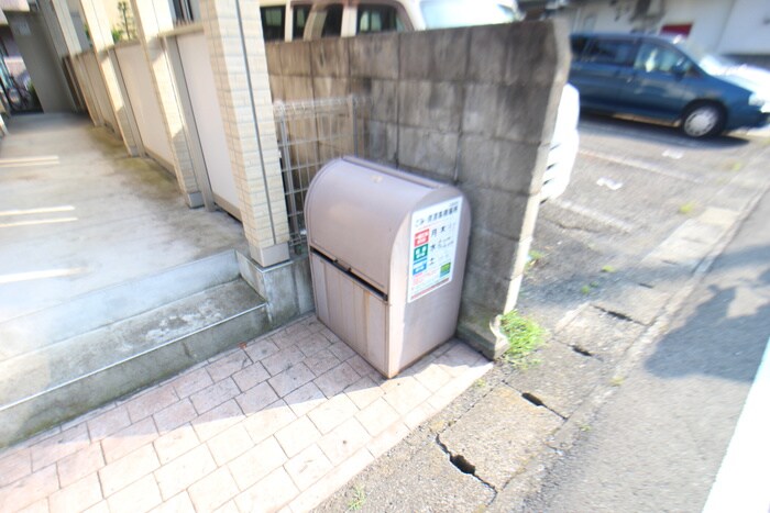 物件外観写真4　(建物設備)