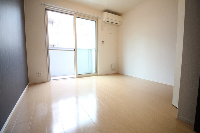 物件内観写真18　(居室)