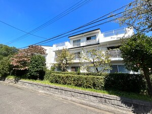 エステート鶴牧(203)外観写真