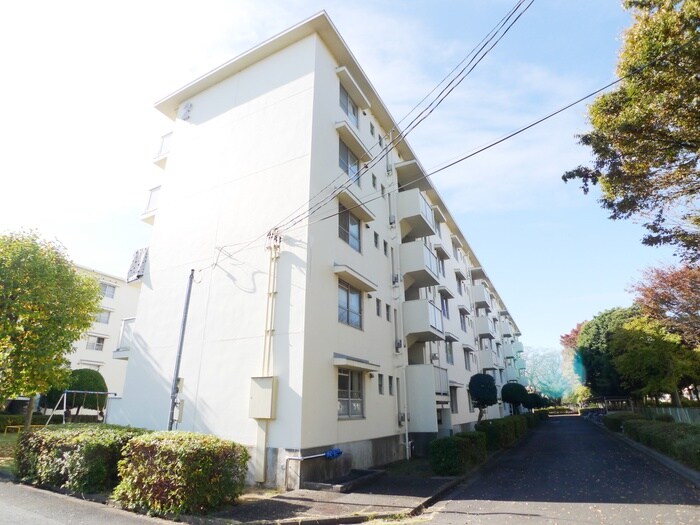 物件外観写真3　(駐車場)