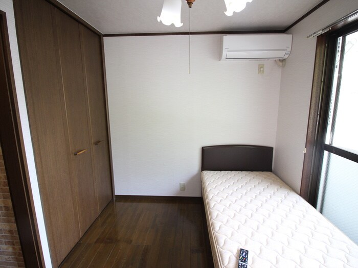 物件内観写真6　(居室)