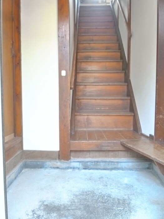 物件内観写真14　(玄関)