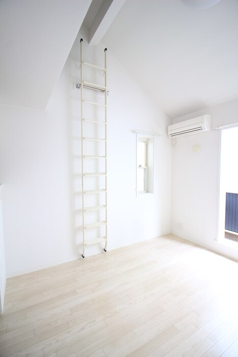 物件内観写真10　(居室)