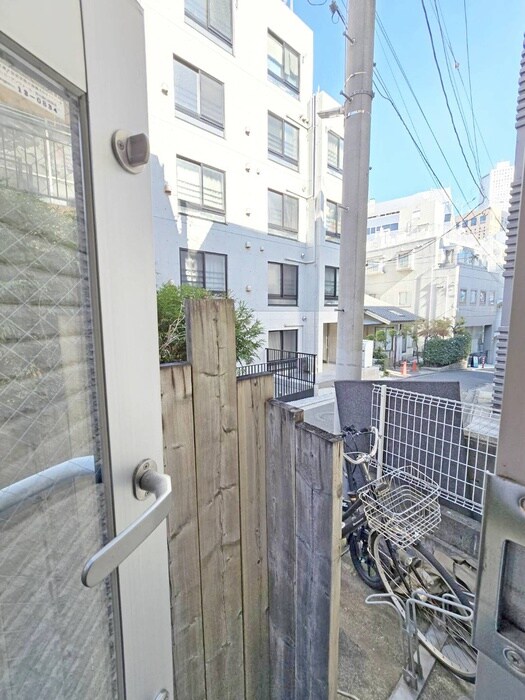 物件内観写真15　(室内からの展望)