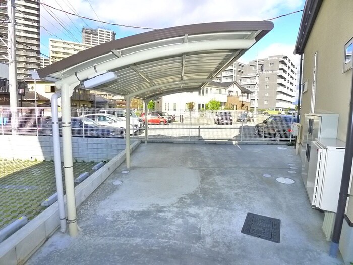 物件外観写真5　(駐輪場)