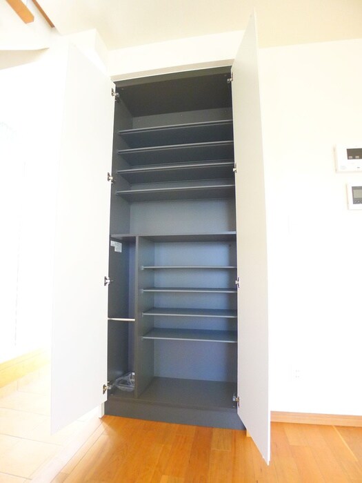 物件内観写真22　(靴箱)