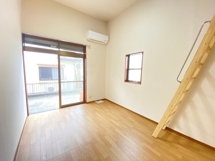 物件内観写真7　(居室)