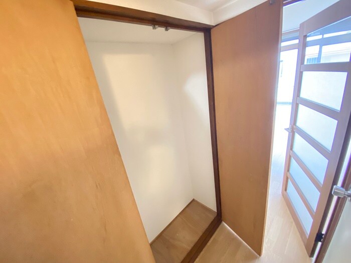 物件内観写真10　(収納)