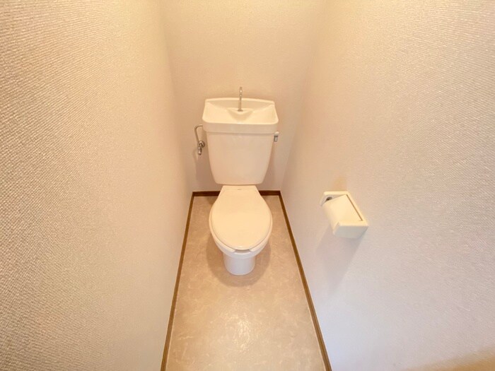 物件内観写真14　(トイレ)