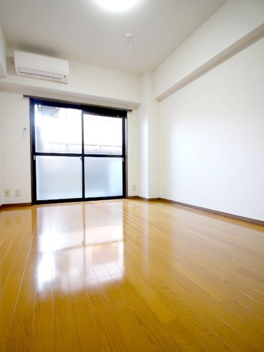 物件内観写真4　(居室)