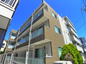 リブリ・アイリス・エンサ－タ外観写真